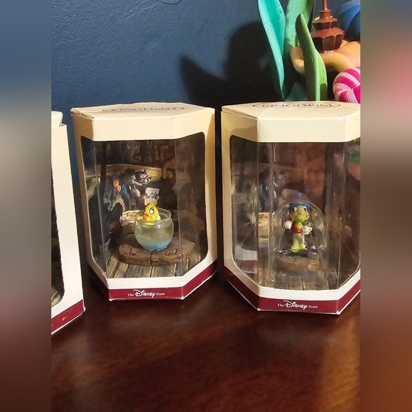 Disney Store Tiny Kingdom Pinocchio Bundle - Picture 2 of 6